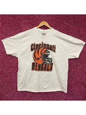 Junk Food Clothing Cincinnati Bengals Helmet Logo T-Shirt XL